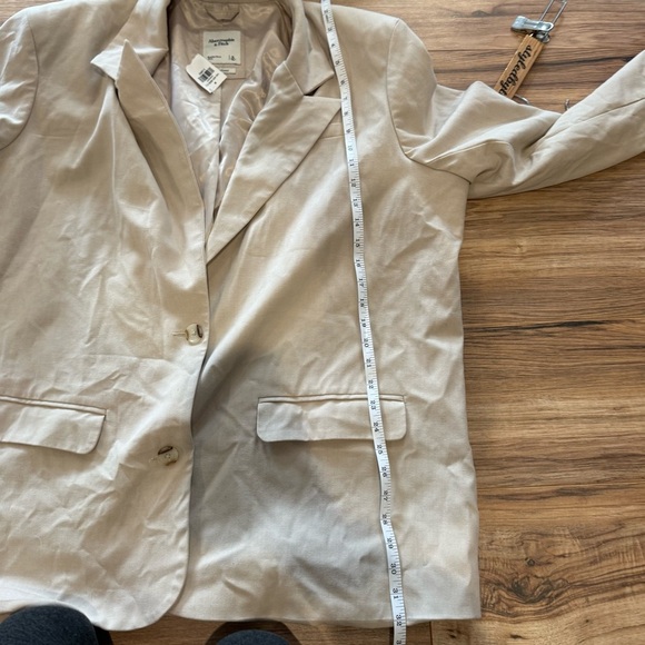 NWT Abercrombie & Fitch Boyfriend Oversized Blazer Tan - Picture 7 of 7